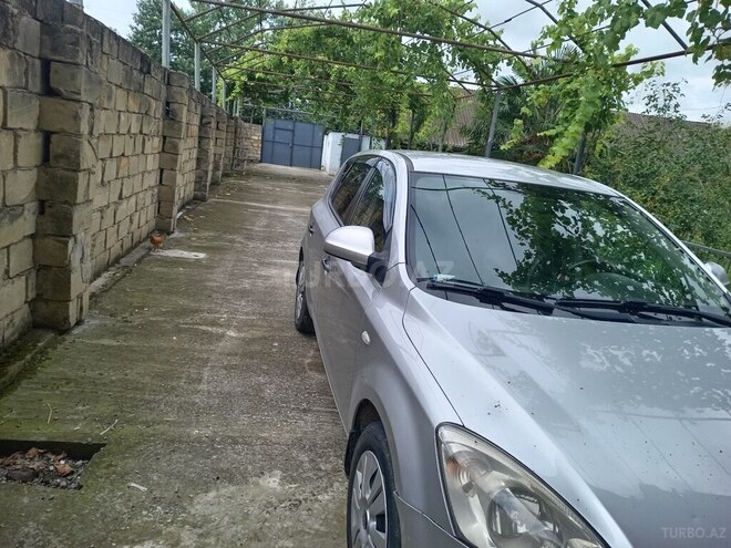 Kia Ceed-2