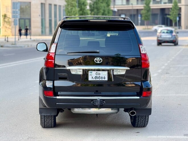 Toyota Land Cruiser Prado-8