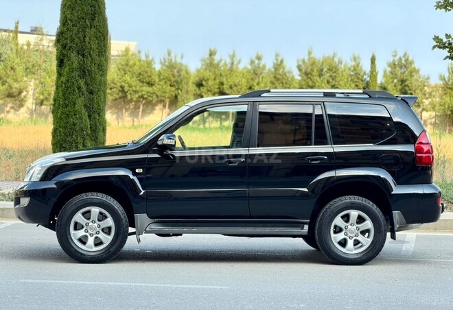 Toyota Land Cruiser Prado-10