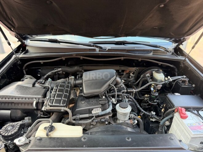 Toyota Land Cruiser Prado-16
