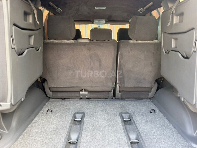 Toyota Land Cruiser Prado-17