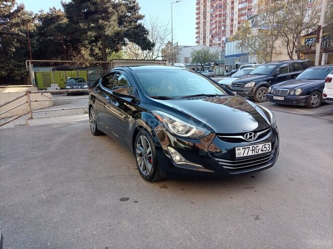 Hyundai Elantra-3