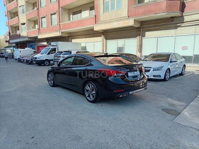 Hyundai Elantra-7