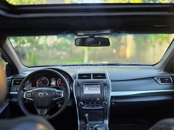 Toyota Camry-7