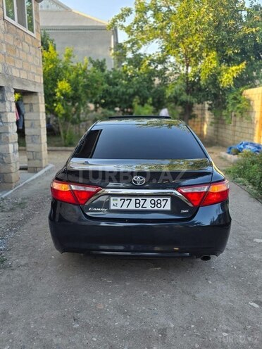 Toyota Camry-6