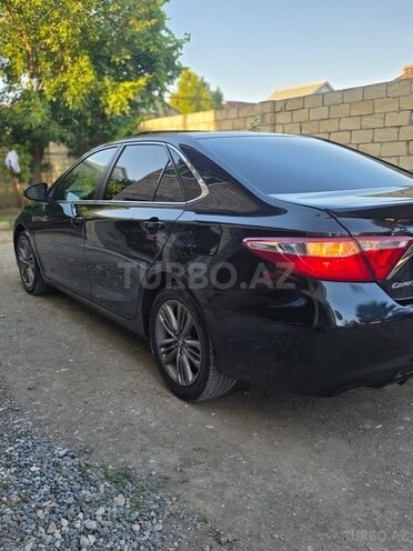 Toyota Camry-8