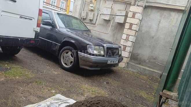 Mercedes 200 D-7