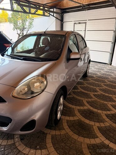 Nissan March-3