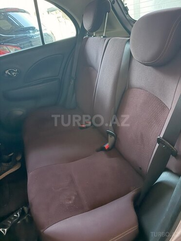 Nissan March-6