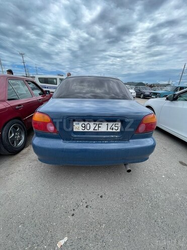 Kia Sephia-4