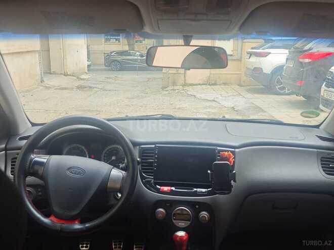 Kia Rio-2