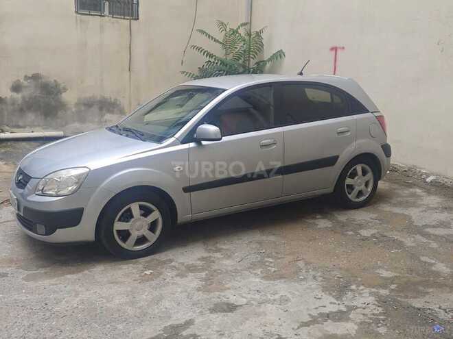 Kia Rio-5
