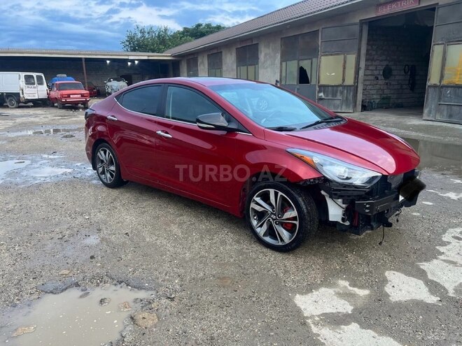 Hyundai Elantra-2