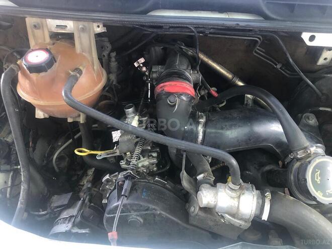 Ford Transit-12