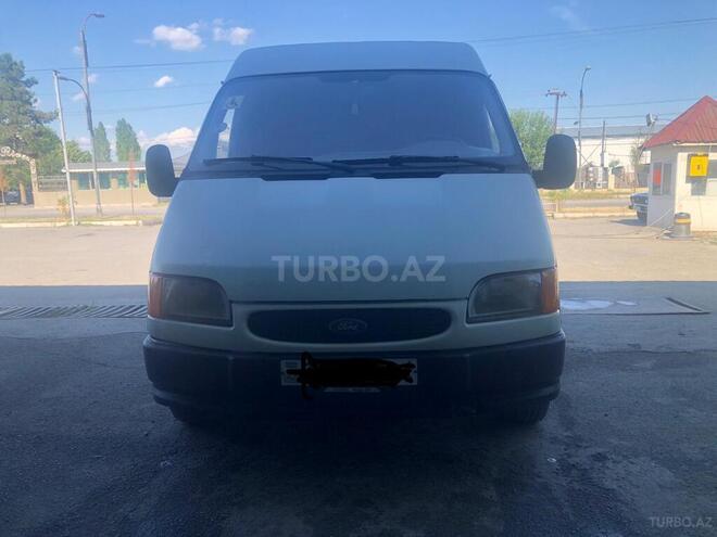 Ford Transit-1