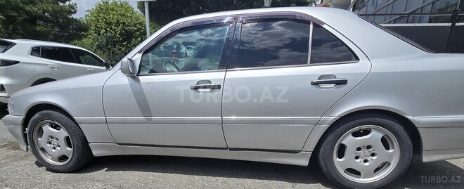 Mercedes C 180-3