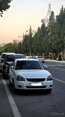 LADA (VAZ) Priora-1