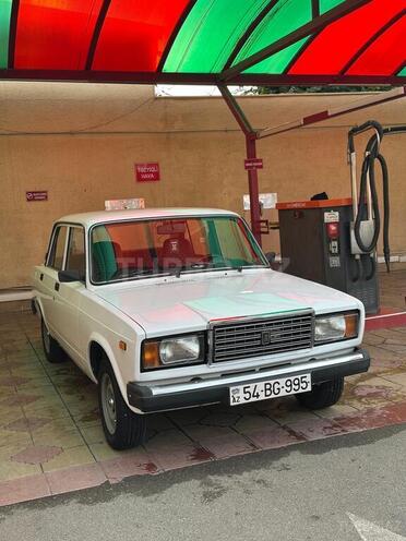LADA (VAZ) 2107-1