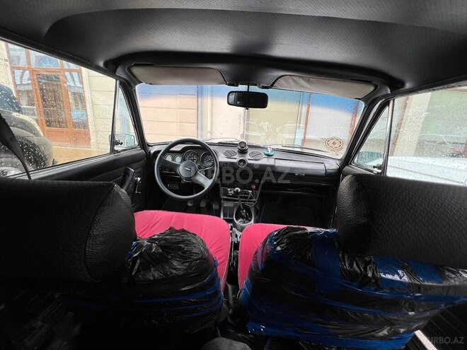 LADA (VAZ) 2106-7