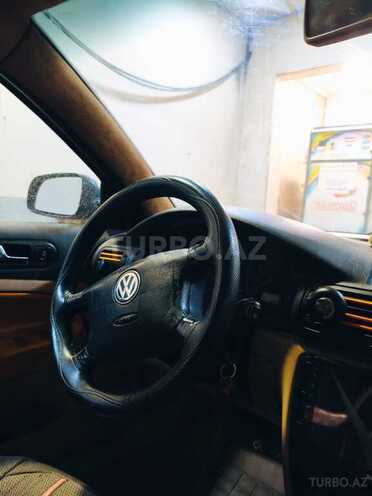 Volkswagen Passat-3