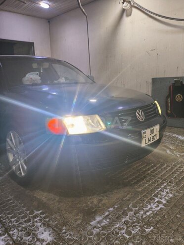 Volkswagen Passat-2