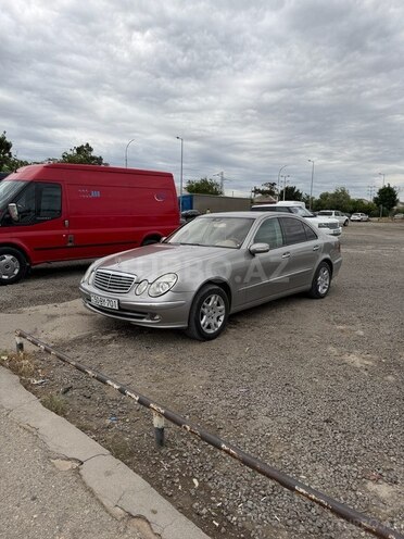 Mercedes E 320-5