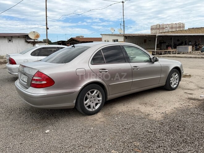 Mercedes E 320-6