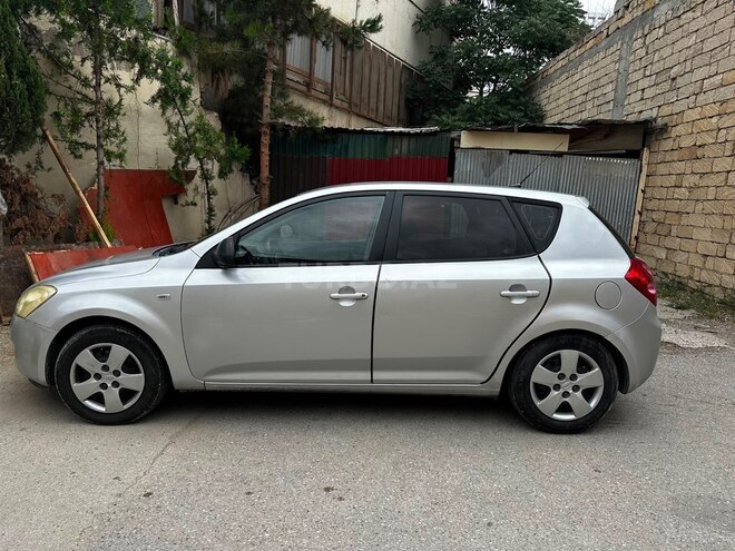 Kia Ceed-5