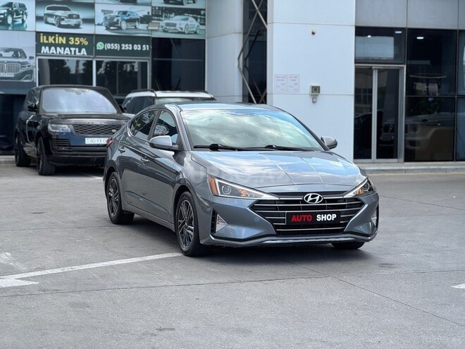 Hyundai Elantra-18