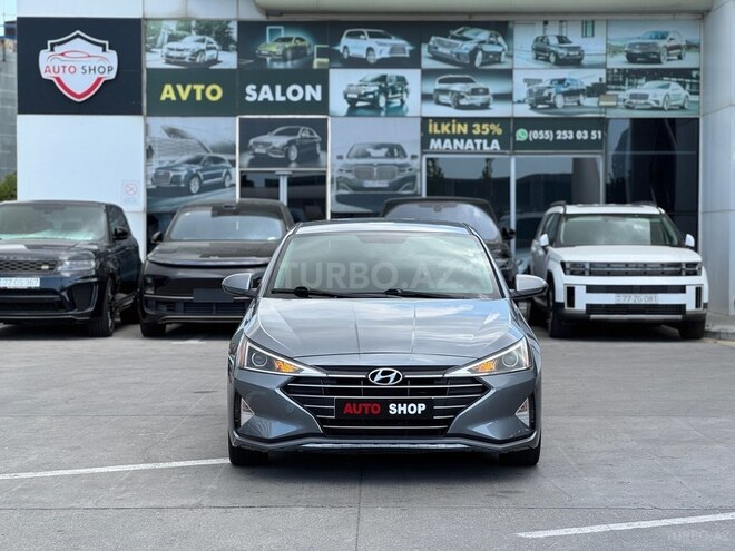 Hyundai Elantra-16
