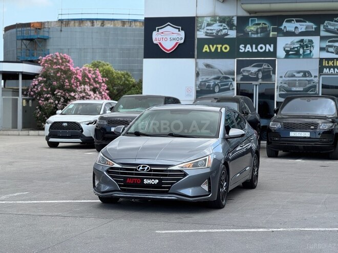 Hyundai Elantra-15