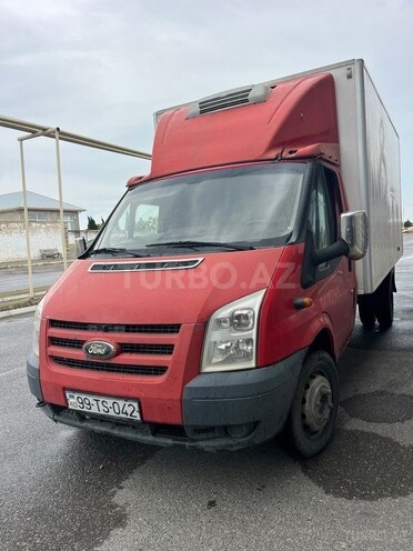 Ford Transit-6