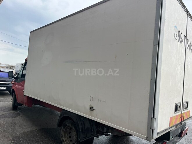 Ford Transit-4
