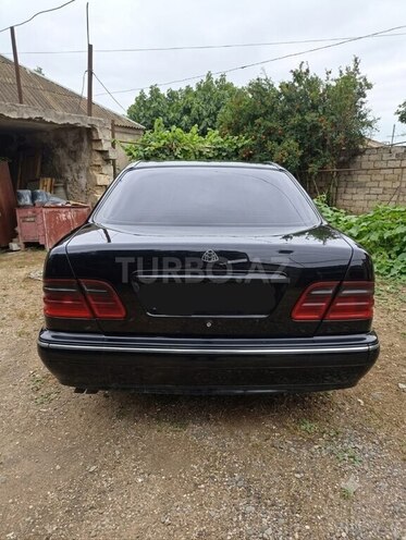 Mercedes E 270-14