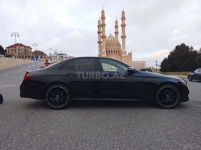 Mercedes E 200-4