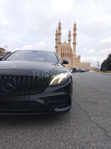 Mercedes E 200-3