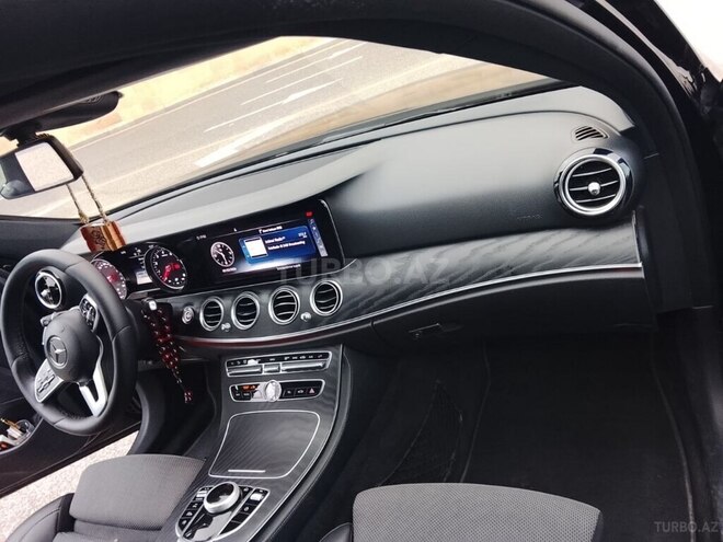 Mercedes E 200-10