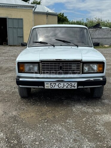LADA (VAZ) 2107-1