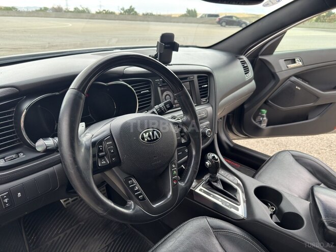 Kia Optima-21