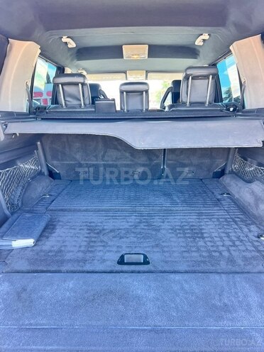 Land Rover Discovery-10