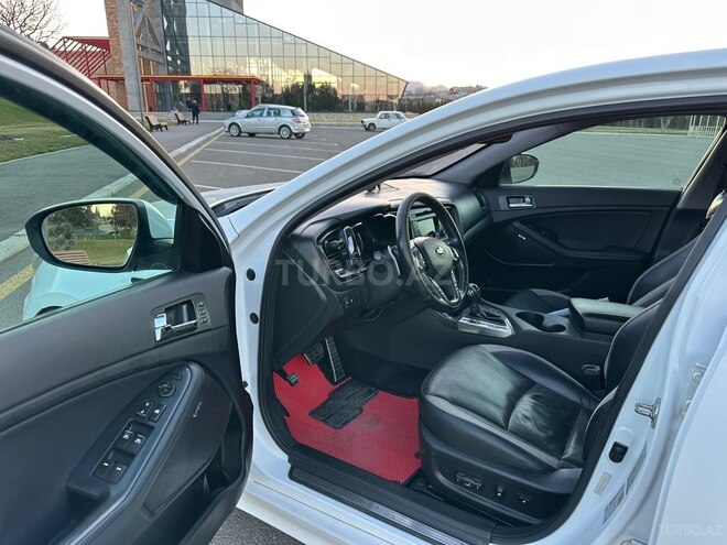 Kia Optima-11