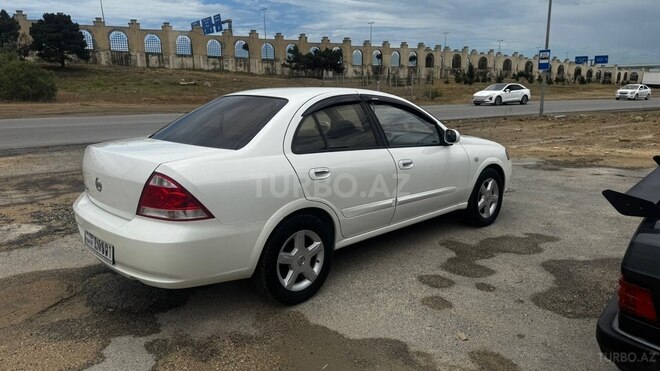 Nissan Sunny-4
