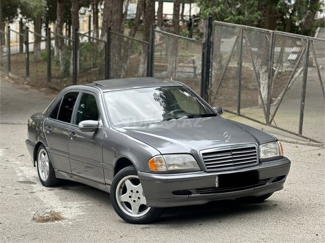 Mercedes C 200-8