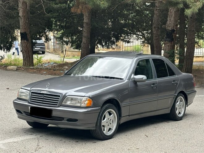 Mercedes C 200-13