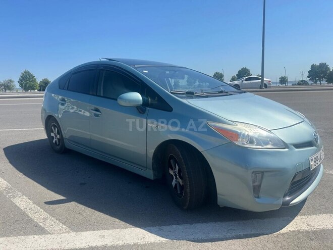 Toyota Prius-6