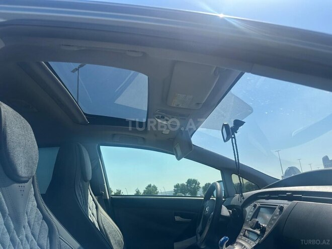 Toyota Prius-3