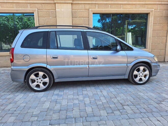 Opel Zafira-3