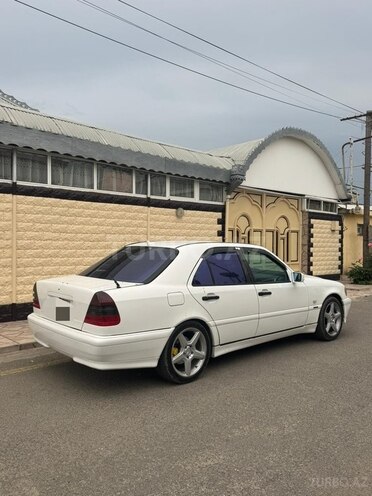 Mercedes C 230-3
