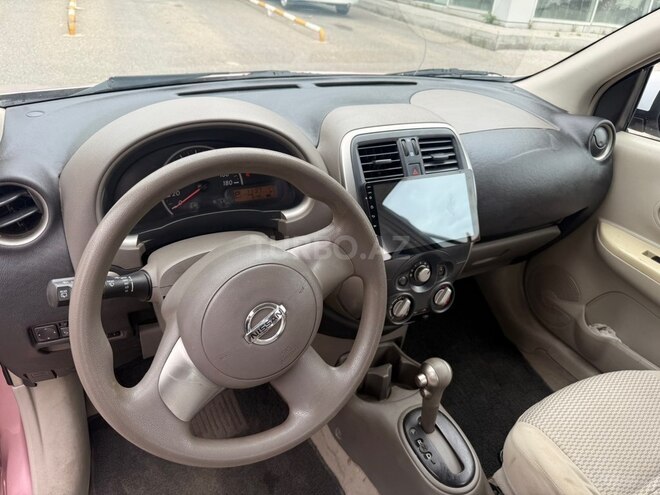 Nissan March-3