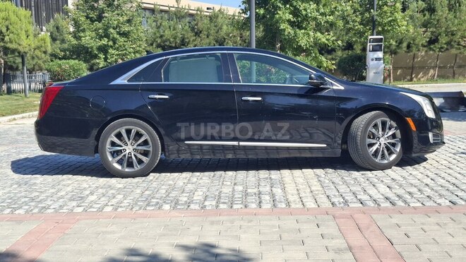 Cadillac XTS-4